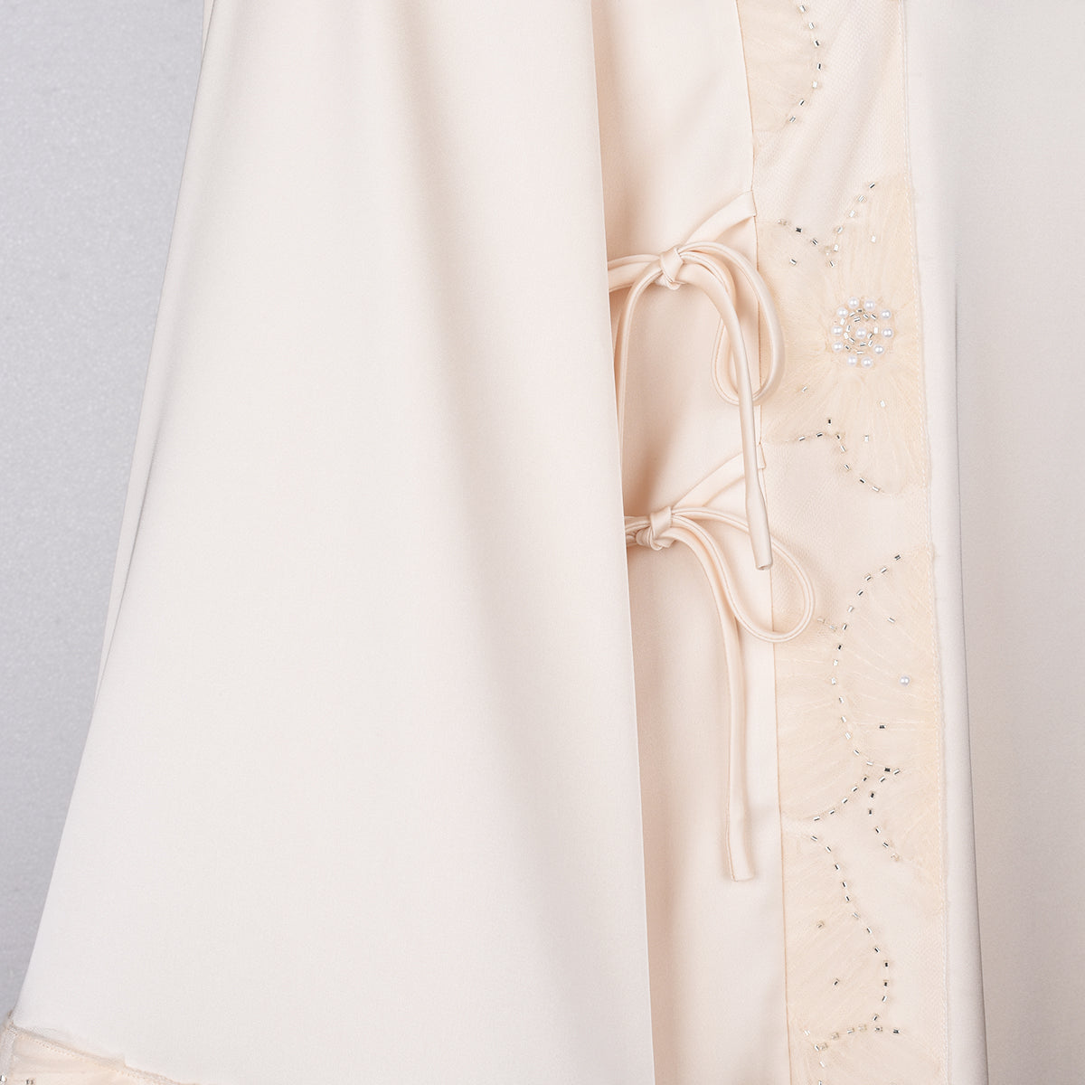 Robe Amaria Pearl détail tissu et finitions